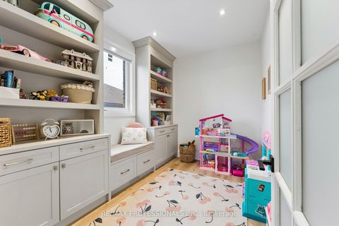 Photo 16 at 7 Ranwood Drive, Pelmo Park W4, Toronto