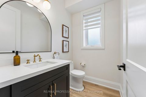 Photo 19 at 7 Ranwood Drive, Pelmo Park W4, Toronto