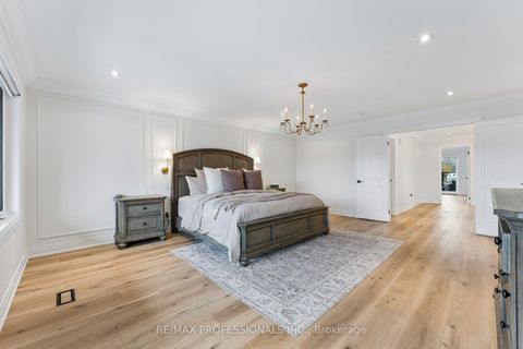 Photo 22 at 7 Ranwood Drive, Pelmo Park W4, Toronto