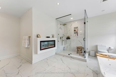 Photo 26 at 7 Ranwood Drive, Pelmo Park W4, Toronto