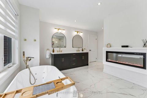 Photo 27 at 7 Ranwood Drive, Pelmo Park W4, Toronto