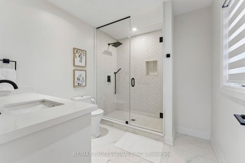 Photo 31 at 7 Ranwood Drive, Pelmo Park W4, Toronto