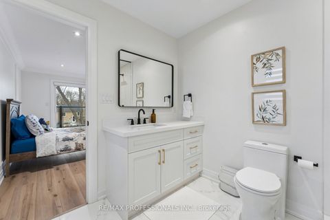 Photo 32 at 7 Ranwood Drive, Pelmo Park W4, Toronto