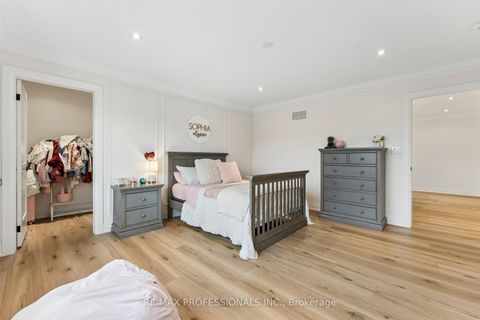 Photo 34 at 7 Ranwood Drive, Pelmo Park W4, Toronto