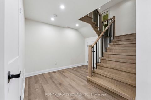 Photo 37 at 7 Ranwood Drive, Pelmo Park W4, Toronto