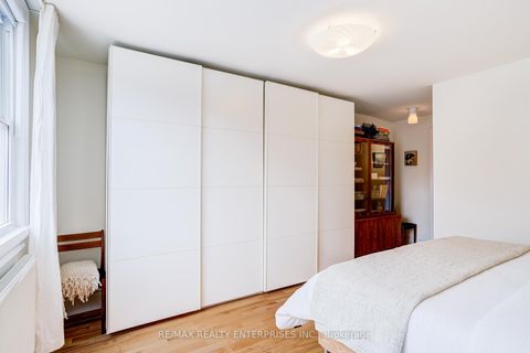 Photo 23 at 37 Kingston Road, The Beaches, Toronto