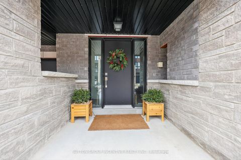 Photo 1 at 46 Spry Lane, Shore, Barrie