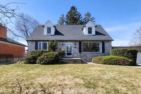 Photo 1 at 28 Wexford Boulevard, Maryvale, Toronto