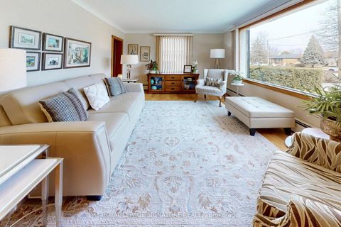 Photo 5 at 28 Wexford Boulevard, Maryvale, Toronto