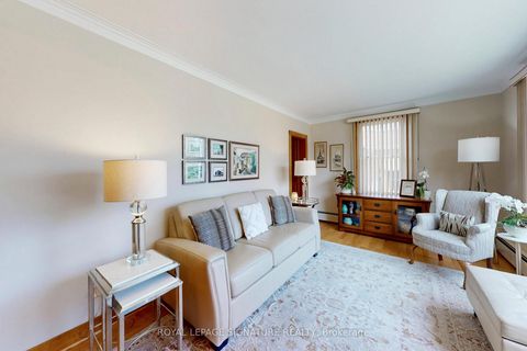 Photo 6 at 28 Wexford Boulevard, Maryvale, Toronto