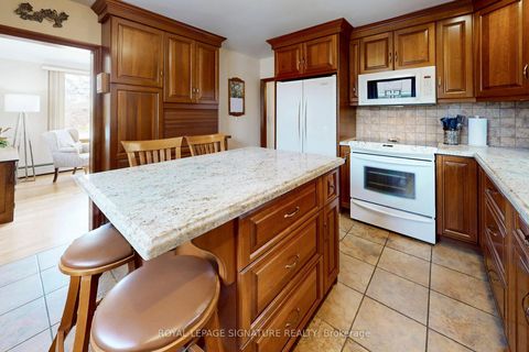 Photo 10 at 28 Wexford Boulevard, Maryvale, Toronto
