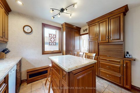 Photo 11 at 28 Wexford Boulevard, Maryvale, Toronto