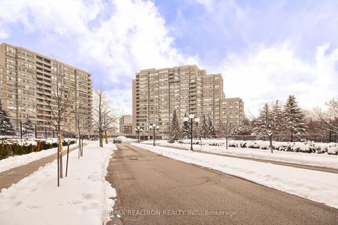 Photo 2 at 1206 - 7 Townsgate Drive, Yorkhill, Vaughan