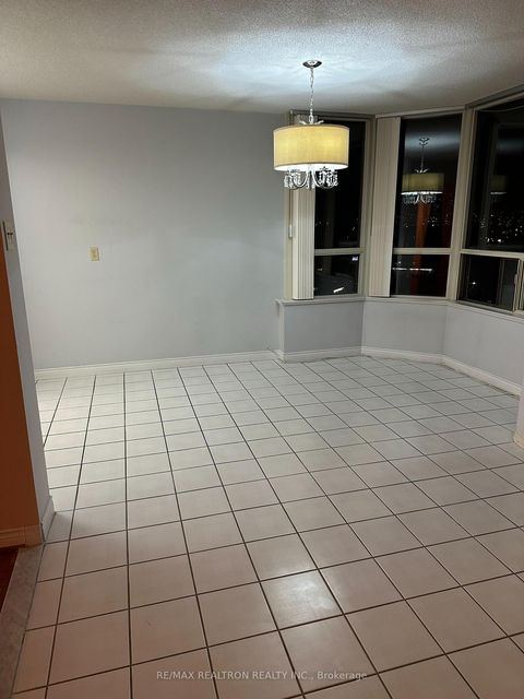 Photo 6 at 1206 - 7 Townsgate Drive, Yorkhill, Vaughan