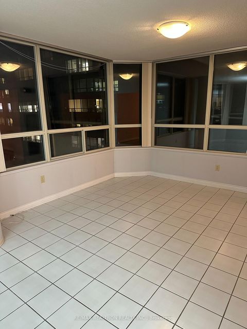 Photo 7 at 1206 - 7 Townsgate Drive, Yorkhill, Vaughan