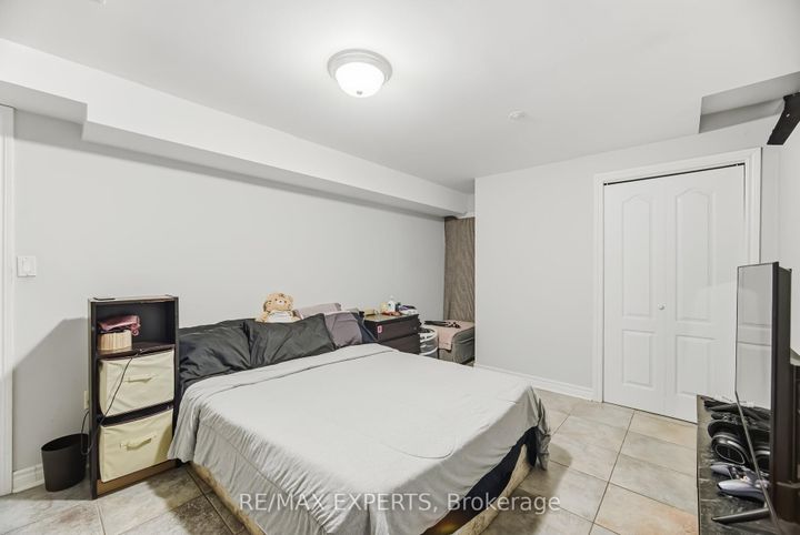 Photo 38 at 2 Sequoia Road, Sonoma Heights, Vaughan