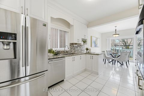 Photo 10 at 2 Sequoia Road, Sonoma Heights, Vaughan