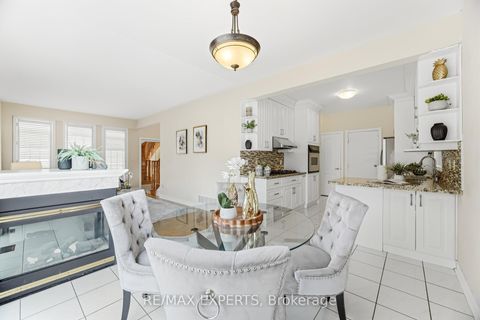 Photo 12 at 2 Sequoia Road, Sonoma Heights, Vaughan