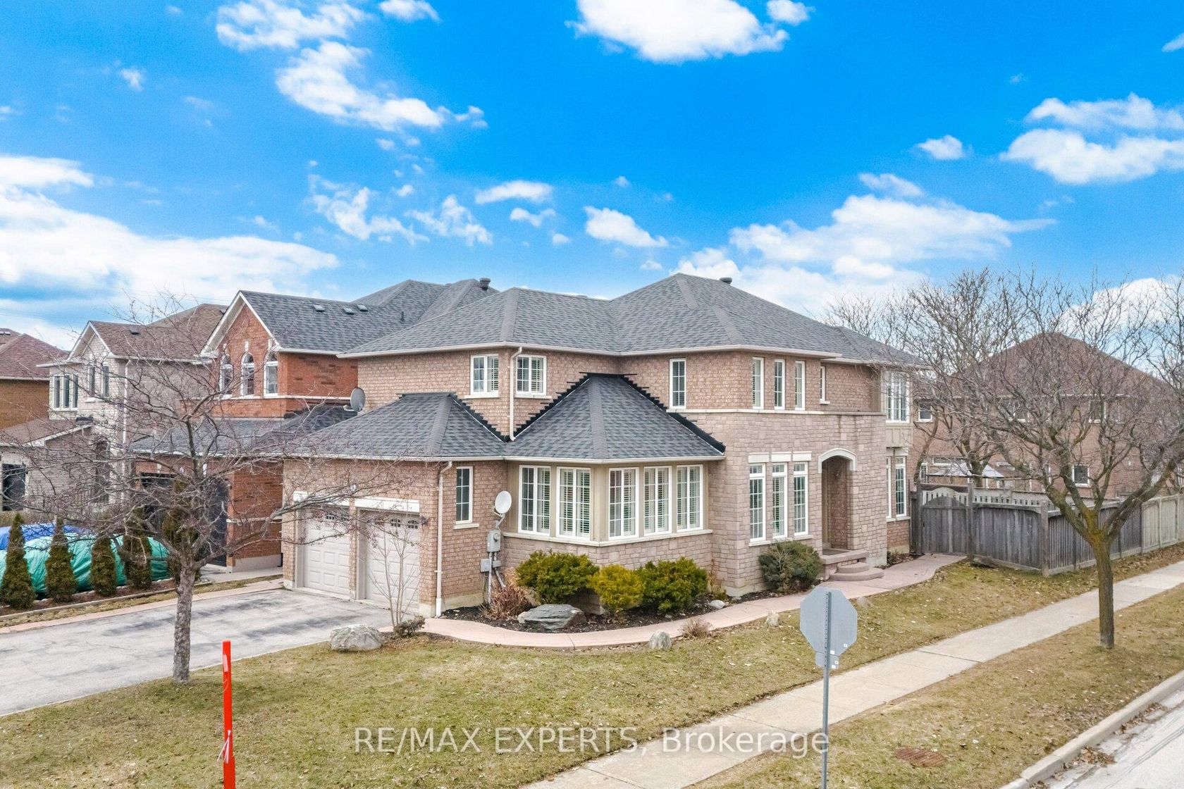 2 Sequoia Road, Sonoma Heights, Vaughan 2