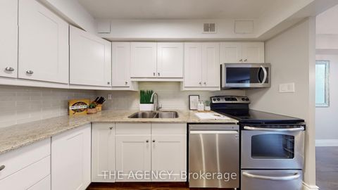 Photo 8 at 119 - 60 Southport Street N, Swansea, Toronto