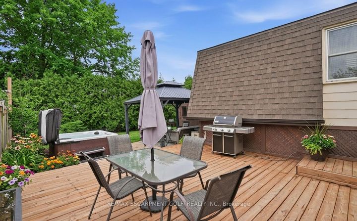Photo 1 at 676 Woodview Road, Roseland, Burlington