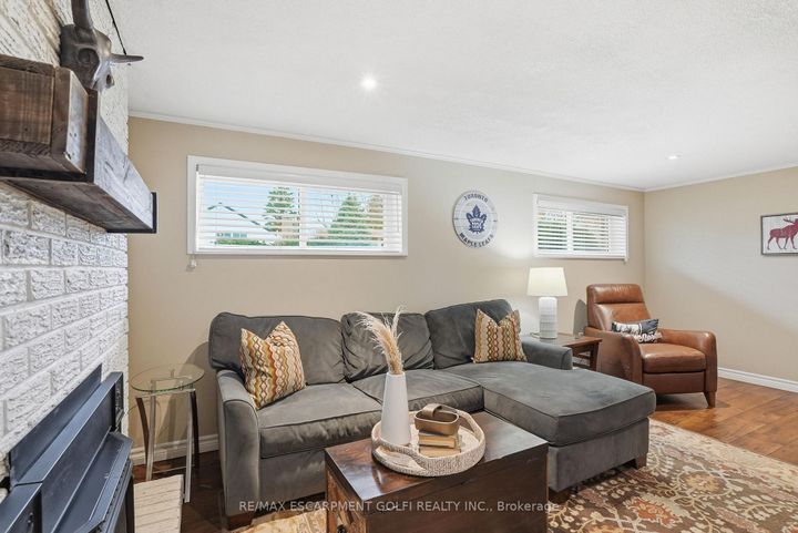 Photo 24 at 676 Woodview Road, Roseland, Burlington