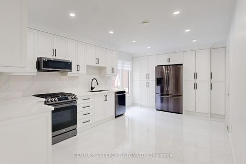 Photo 5 at 78 Agincourt Drive, Malvern West, Toronto