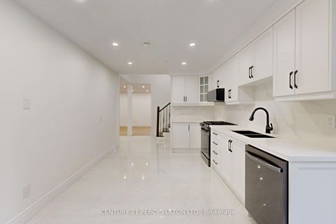 Photo 8 at 78 Agincourt Drive, Malvern West, Toronto