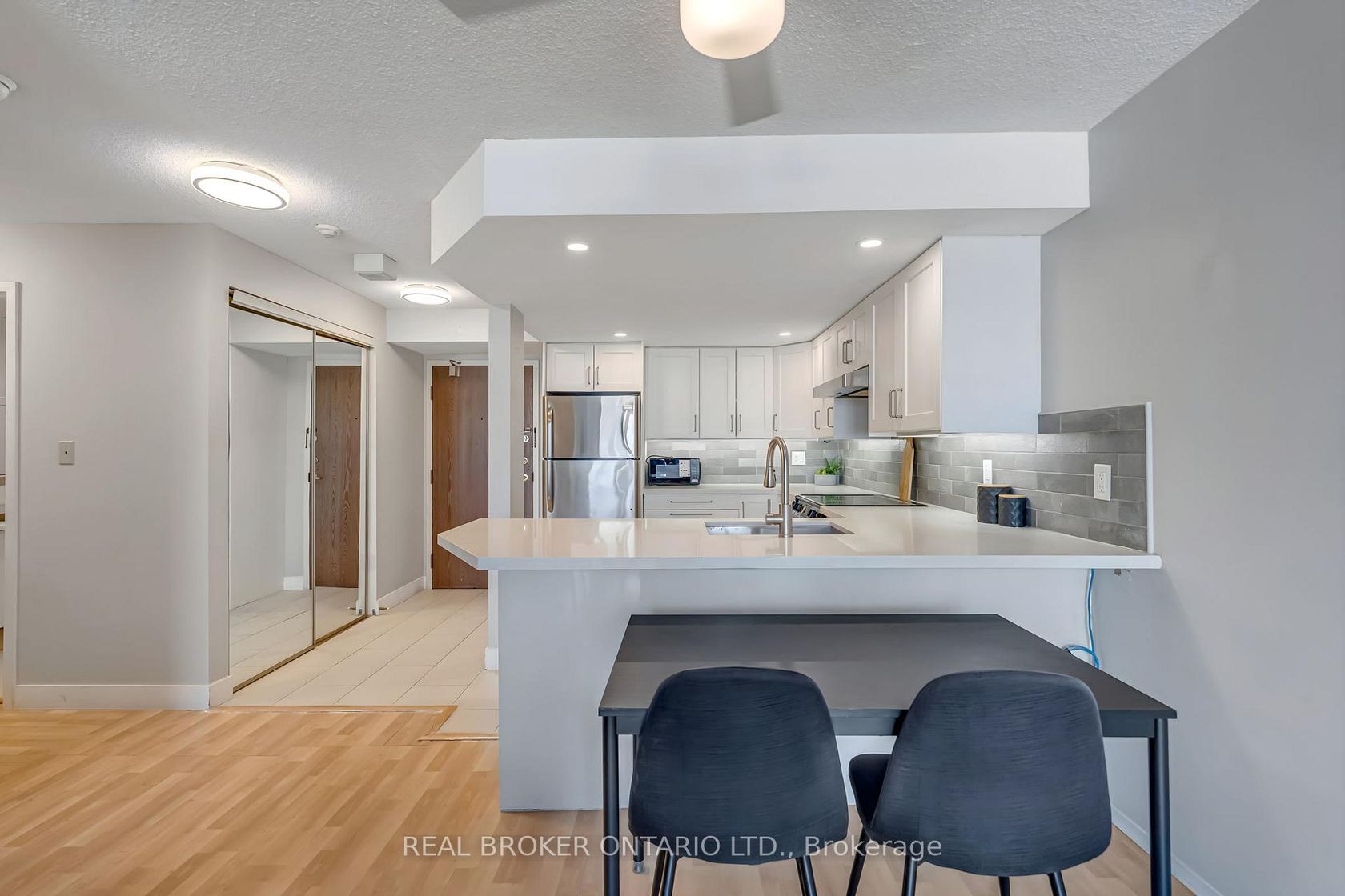 903 - 25 Agnes Street, Cooksville, Mississauga 