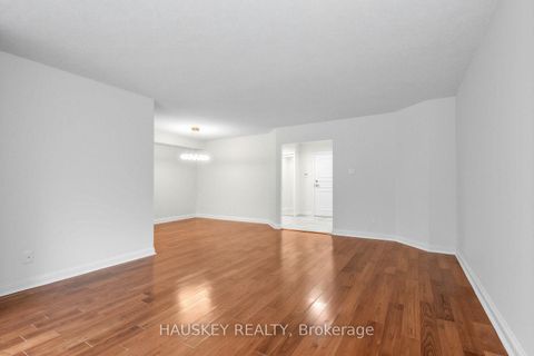 Photo 5 at 402 - 3800 Yonge Street, Nortown, Toronto