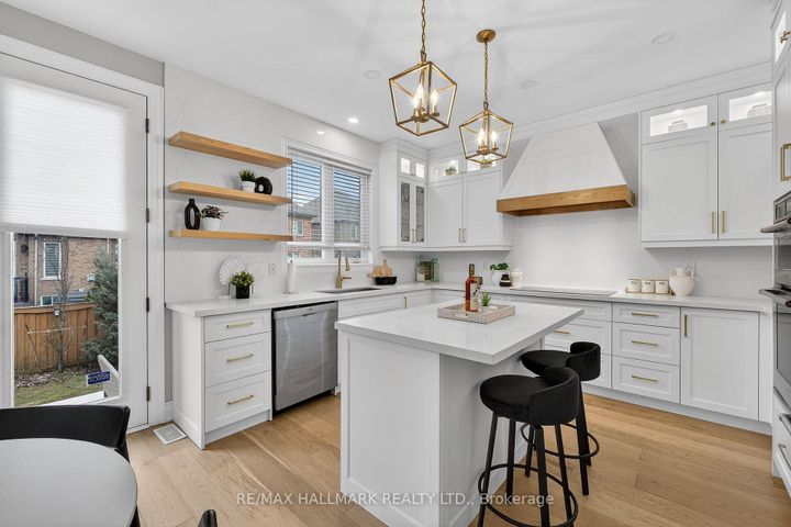 Photo 17 at 23 Wardlaw Place, Vellore Village, Vaughan