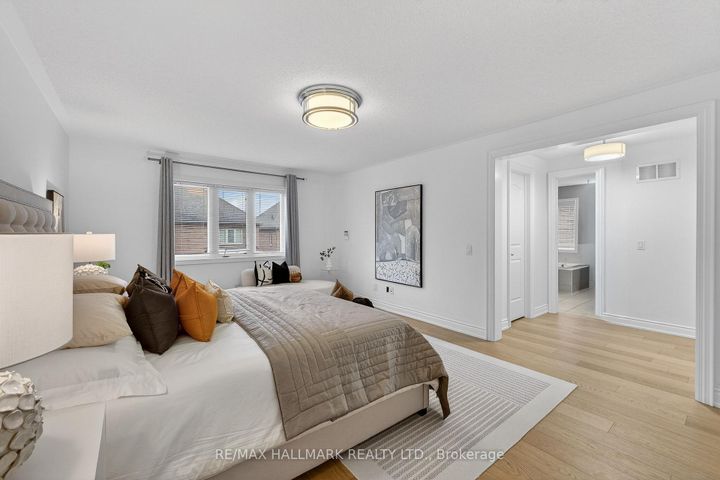 Photo 31 at 23 Wardlaw Place, Vellore Village, Vaughan