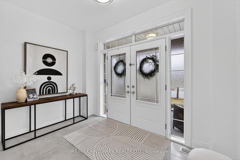 Photo 1 at 23 Wardlaw Place, Vellore Village, Vaughan