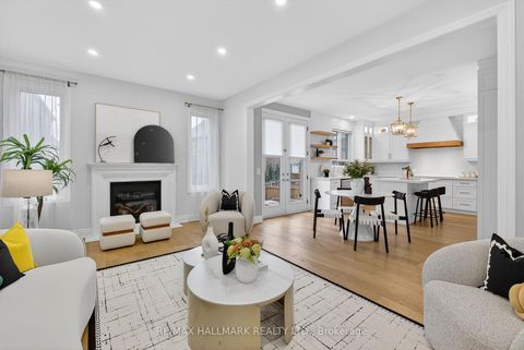 Photo 11 at 23 Wardlaw Place, Vellore Village, Vaughan