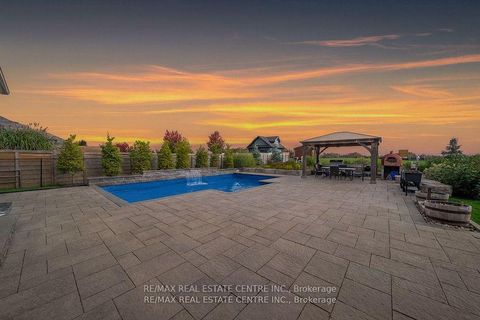 Photo 2 at 303 Sunnybrae Avenue, Stroud, Innisfil