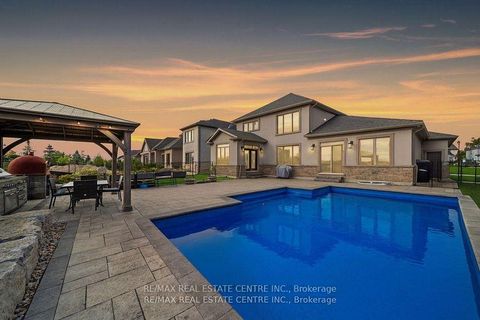 Photo 4 at 303 Sunnybrae Avenue, Stroud, Innisfil