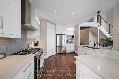 Photo 14 at 303 Sunnybrae Avenue, Stroud, Innisfil