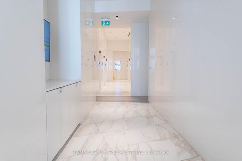 Photo 2 at 321 - 3883 QUARTZ Road, City Centre, Mississauga