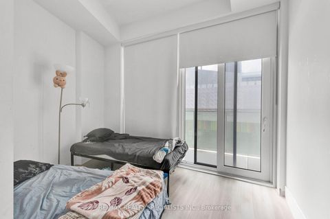 Photo 13 at 321 - 3883 QUARTZ Road, City Centre, Mississauga