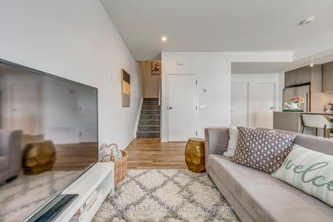 Photo 20 at 14 - 20 Ed Clark Gardens, Pellam Park, Toronto