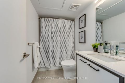 Photo 30 at 14 - 20 Ed Clark Gardens, Pellam Park, Toronto