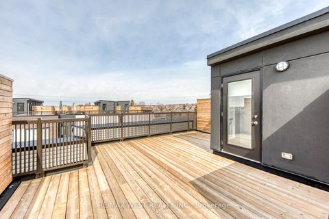 Photo 32 at 14 - 20 Ed Clark Gardens, Pellam Park, Toronto