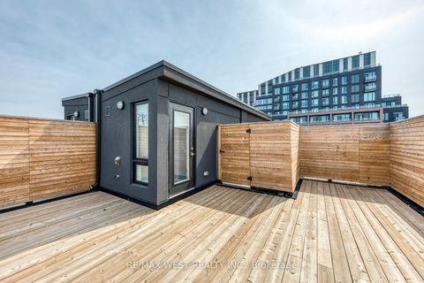 Photo 34 at 14 - 20 Ed Clark Gardens, Pellam Park, Toronto