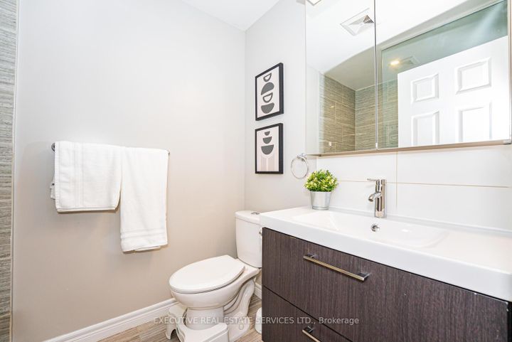 Photo 31 at 4 Berkshire Place, Ancaster, Hamilton