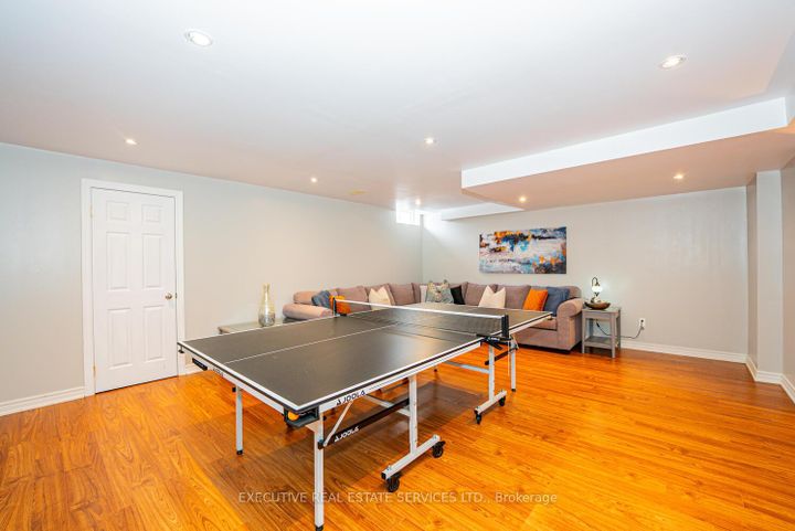 Photo 41 at 4 Berkshire Place, Ancaster, Hamilton
