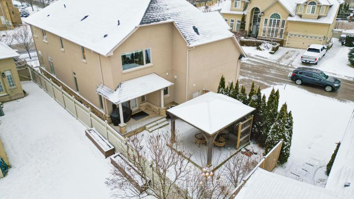 Photo 46 at 4 Berkshire Place, Ancaster, Hamilton