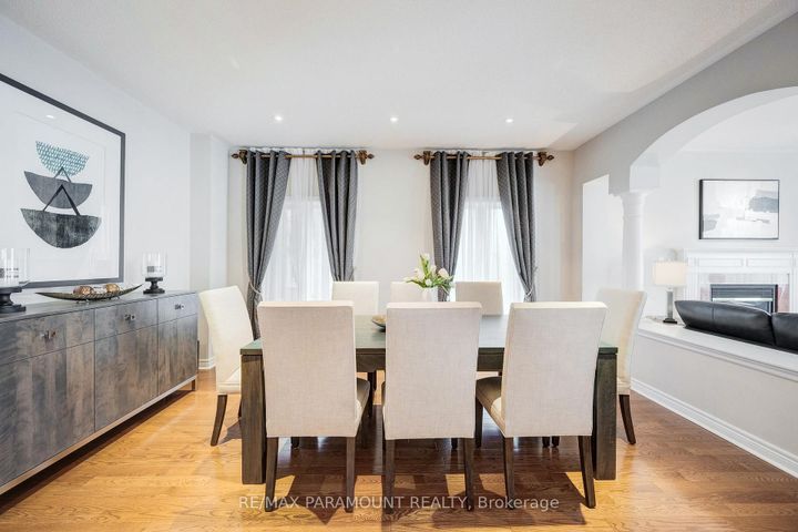 Photo 6 at 1122 Lamplight Way, Meadowvale Village, Mississauga