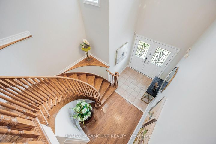 Photo 15 at 1122 Lamplight Way, Meadowvale Village, Mississauga