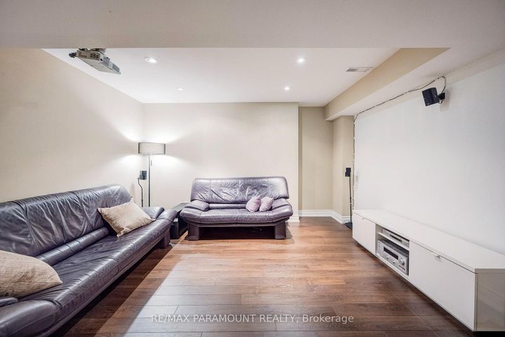 Photo 28 at 1122 Lamplight Way, Meadowvale Village, Mississauga