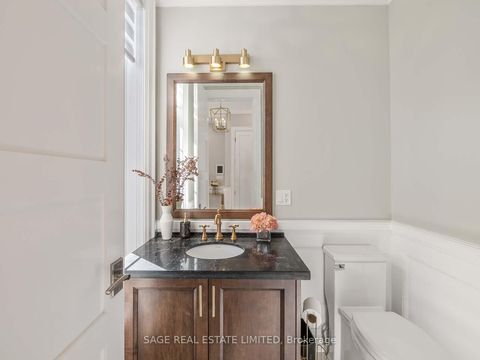 Photo 7 at 17 Daniel Cozens Court, Newtonbrook West, Toronto